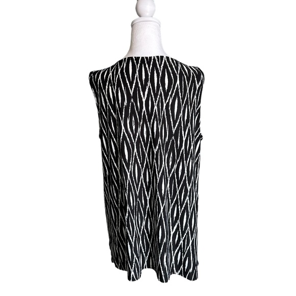 NWD New Woman Design Black & White Sleeveless Top Size2X - Picture 3 of 17